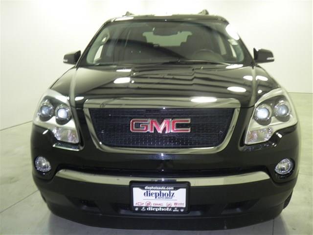 GMC Acadia 2012 photo 1