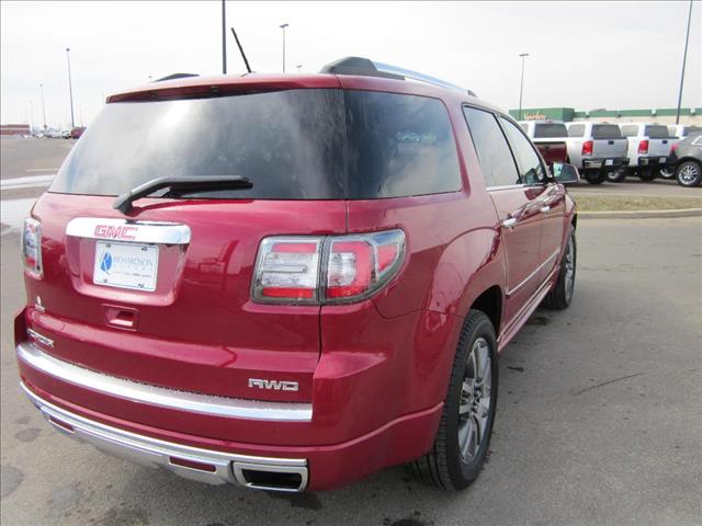 GMC Acadia 2013 photo 13