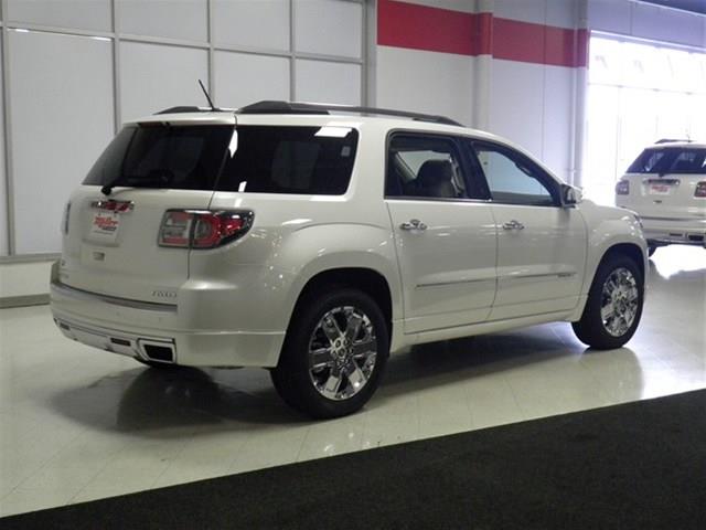 GMC Acadia 2013 photo 4