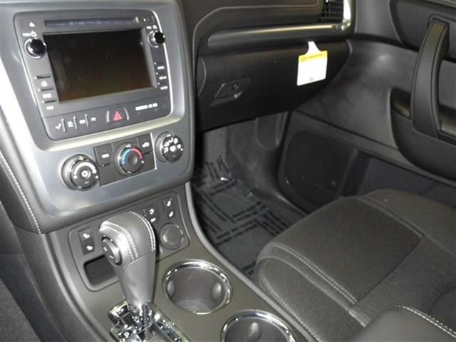 GMC Acadia 2013 photo 17