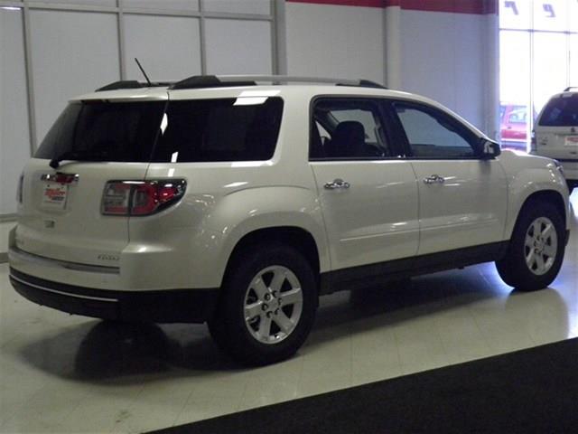 GMC Acadia 2013 photo 2