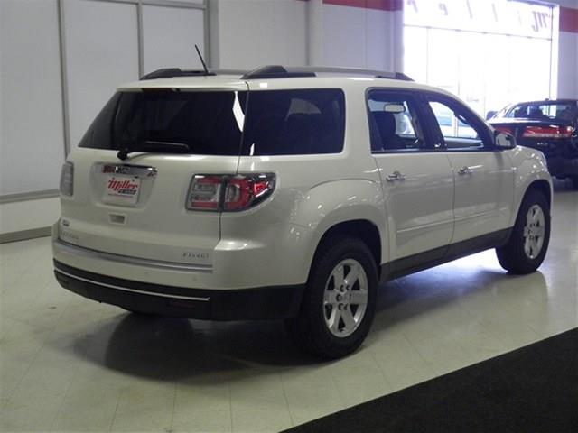 GMC Acadia 2013 photo 2