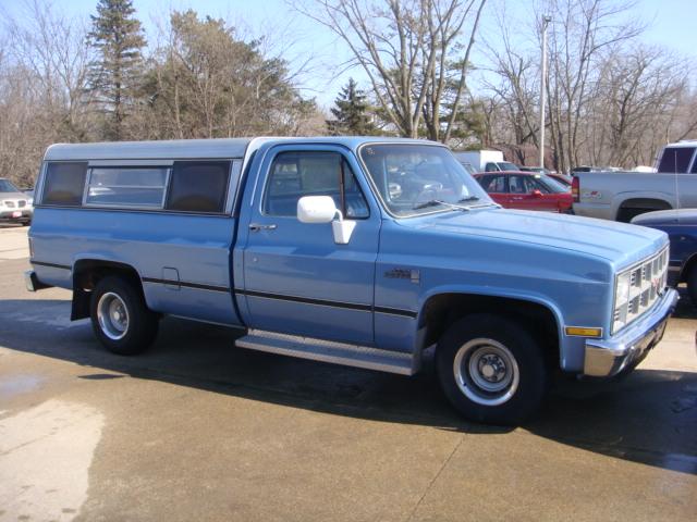 GMC C1500 1982 photo 3