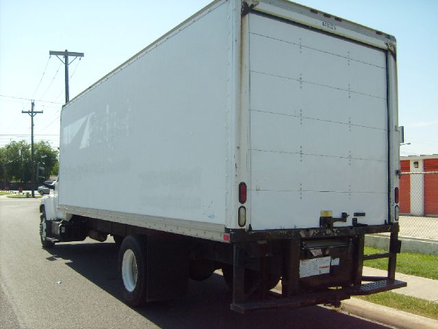 GMC C3500 2004 photo 3