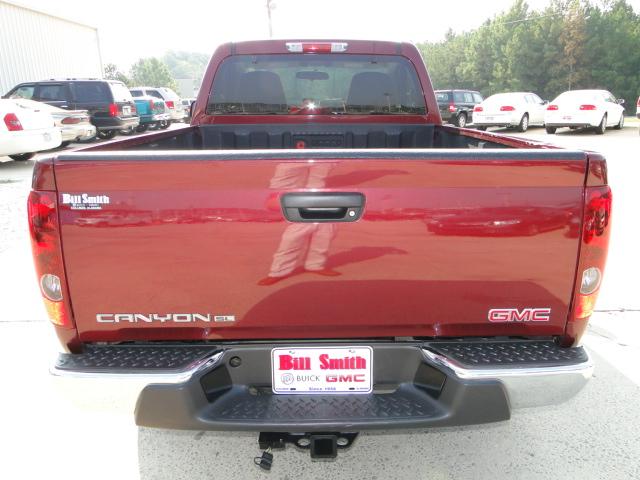 GMC Canyon 2007 photo 2