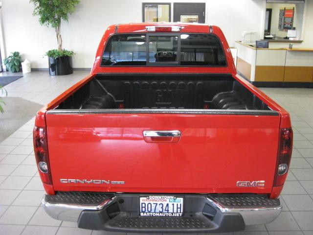 GMC Canyon 2009 photo 2