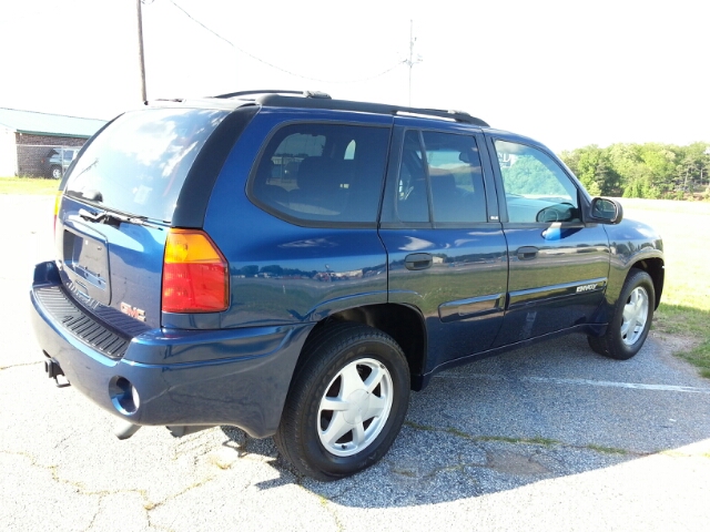 GMC Envoy 2002 photo 11