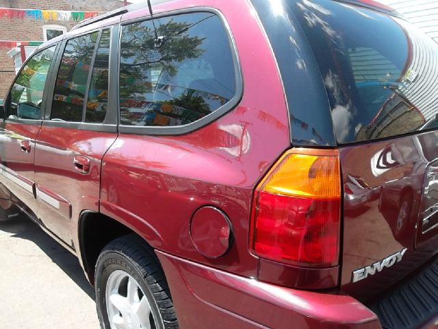 GMC Envoy 2002 photo 9