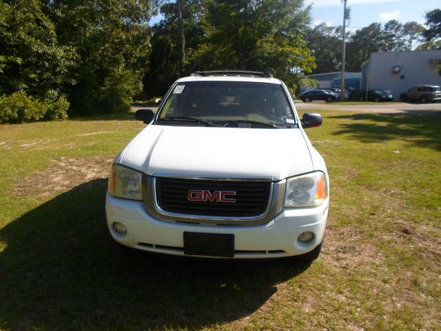 GMC Envoy 2002 photo 2