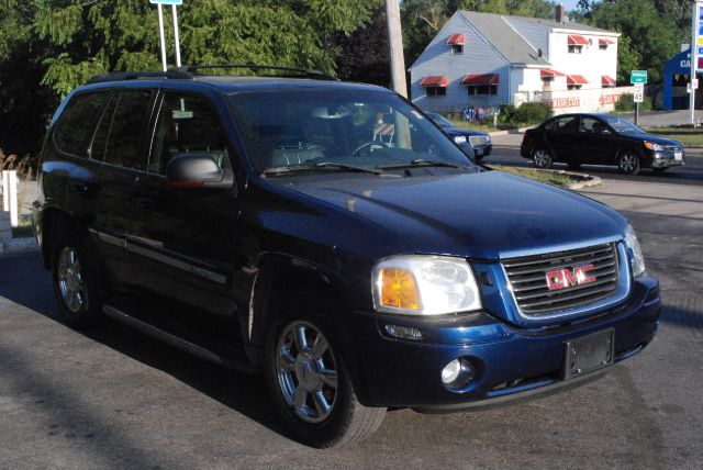 GMC Envoy 2002 photo 1