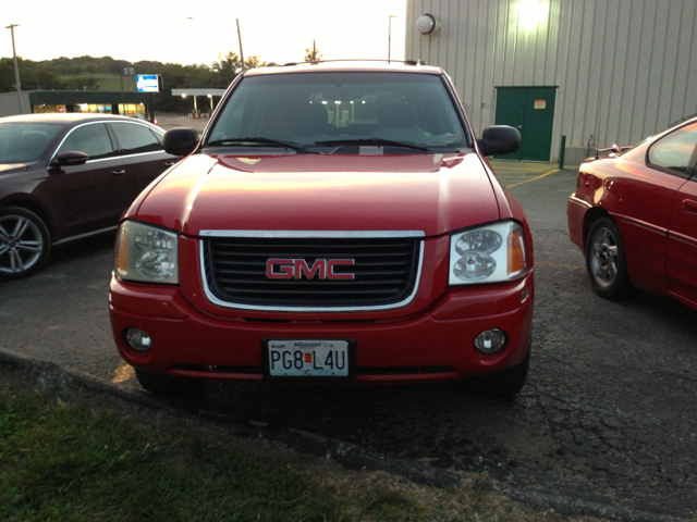 GMC Envoy 2002 photo 3