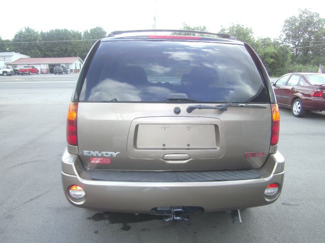 GMC Envoy 2002 photo 1