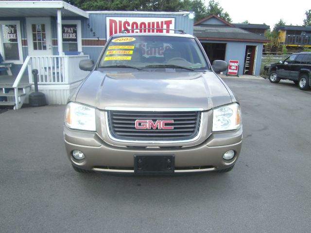 GMC Envoy 2002 photo 2