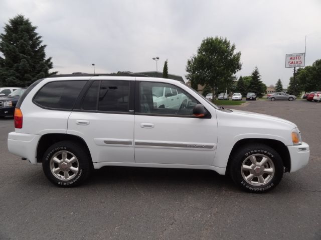 GMC Envoy Wagon SE SUV