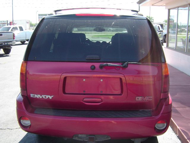 GMC Envoy 2002 photo 2