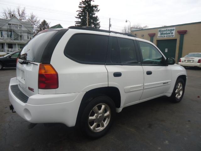 GMC Envoy 2002 photo 3