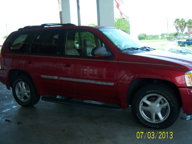 GMC Envoy 2002 photo 1