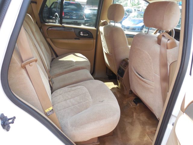 GMC Envoy 2002 photo 3