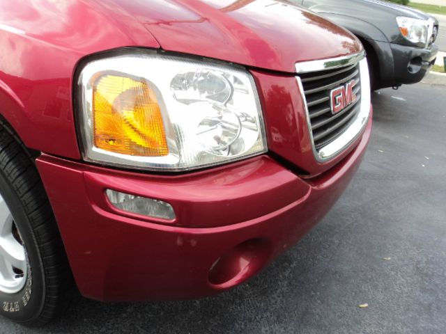 GMC Envoy 2002 photo 8