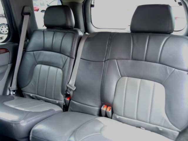 GMC Envoy 2002 photo 3