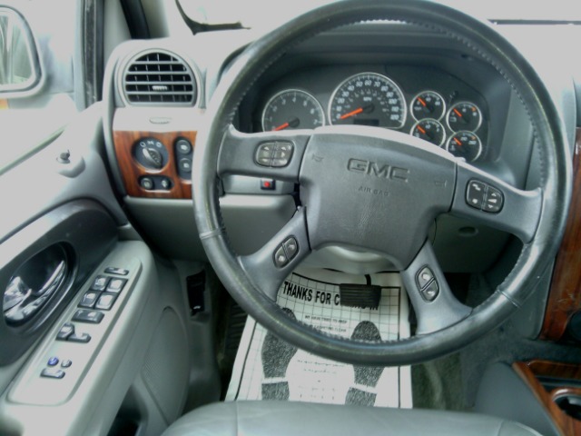 GMC Envoy 2002 photo 4