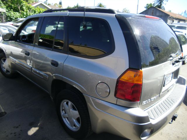 GMC Envoy 2002 photo 3