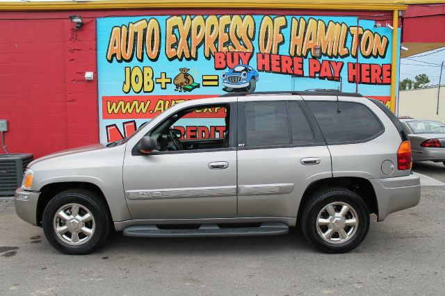 GMC Envoy 2002 photo 1