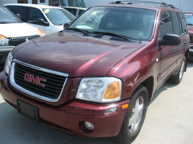 GMC Envoy 2002 photo 2