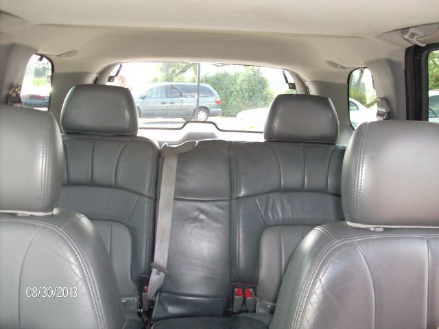 GMC Envoy 2002 photo 3