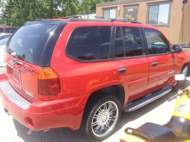 GMC Envoy 2002 photo 1