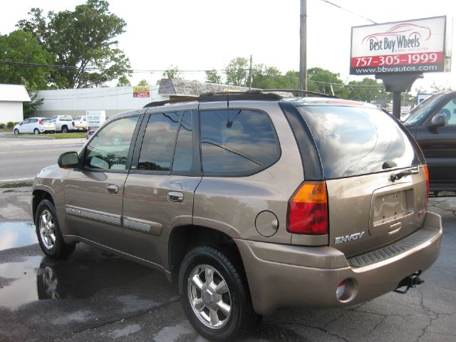 GMC Envoy 2002 photo 9