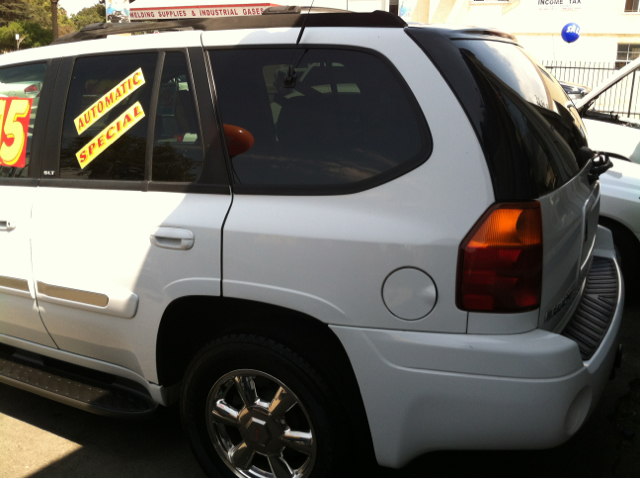 GMC Envoy 2002 photo 1