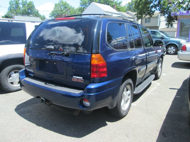 GMC Envoy 2002 photo 1