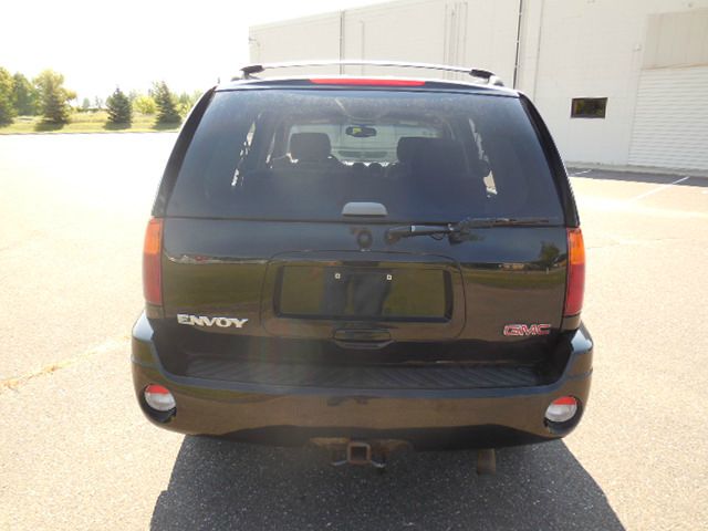 GMC Envoy 2002 photo 1