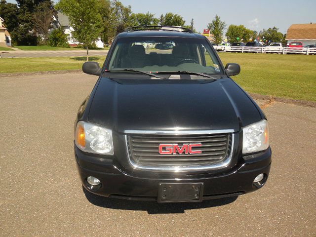 GMC Envoy 2002 photo 2