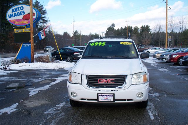 GMC Envoy 2002 photo 3