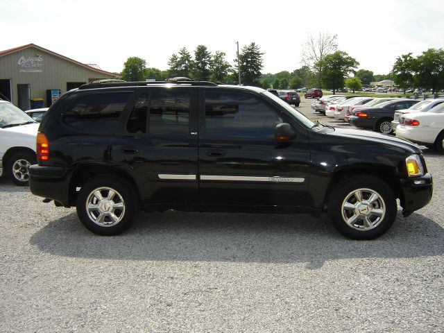 GMC Envoy 2002 photo 1