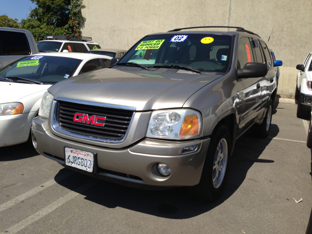 GMC Envoy 2002 photo 1