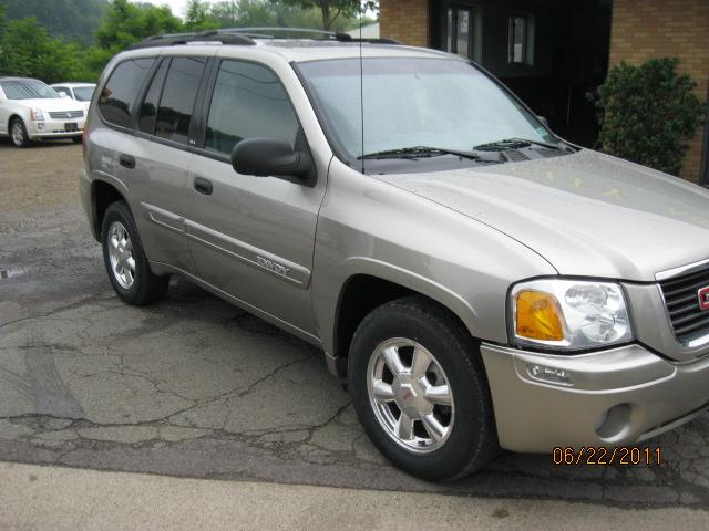 GMC Envoy 2003 photo 4