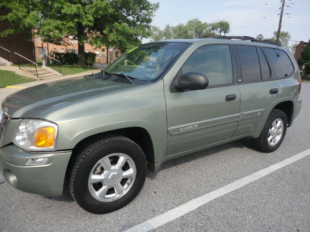 GMC Envoy Wagon SE SUV