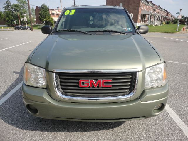 GMC Envoy 2003 photo 1