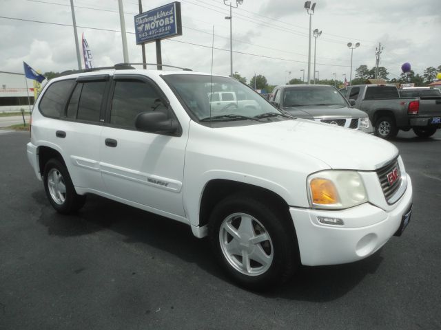 GMC Envoy 2003 photo 18