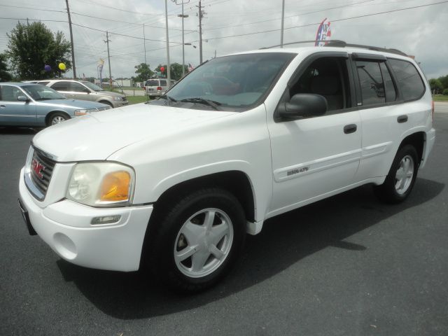 GMC Envoy 2003 photo 19