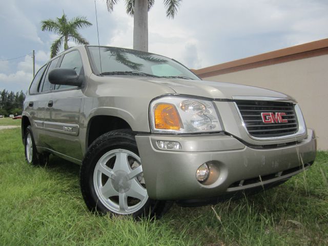 GMC Envoy 2003 photo 4