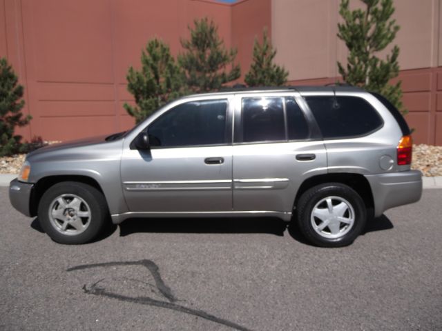 GMC Envoy 4x4 Crew Cab LE SUV