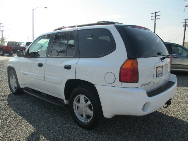 GMC Envoy 2003 photo 2