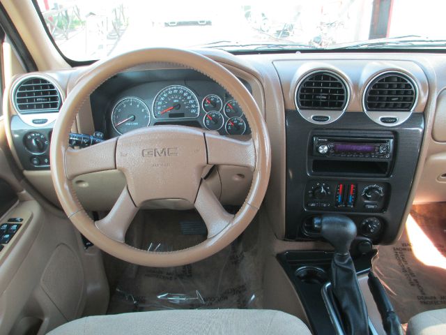 GMC Envoy 2003 photo 6