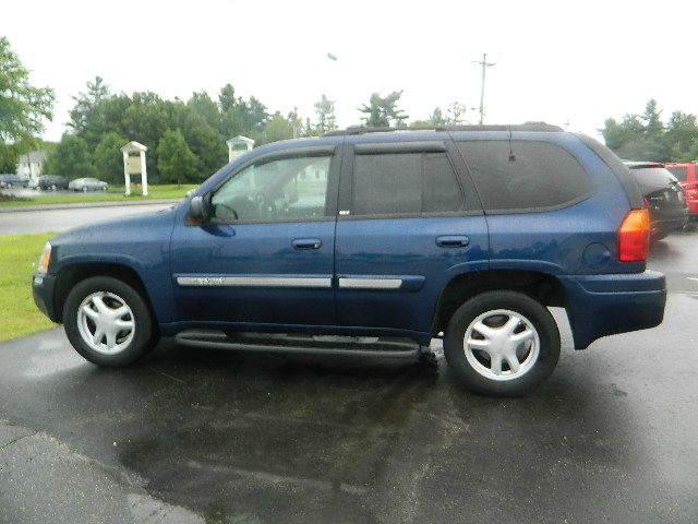 GMC Envoy 2003 photo 3