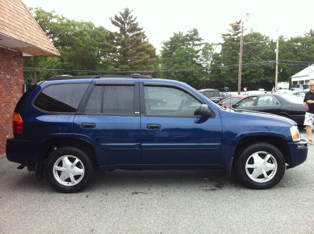 GMC Envoy 2003 photo 4