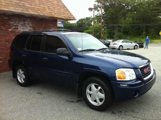 GMC Envoy 2003 photo 6